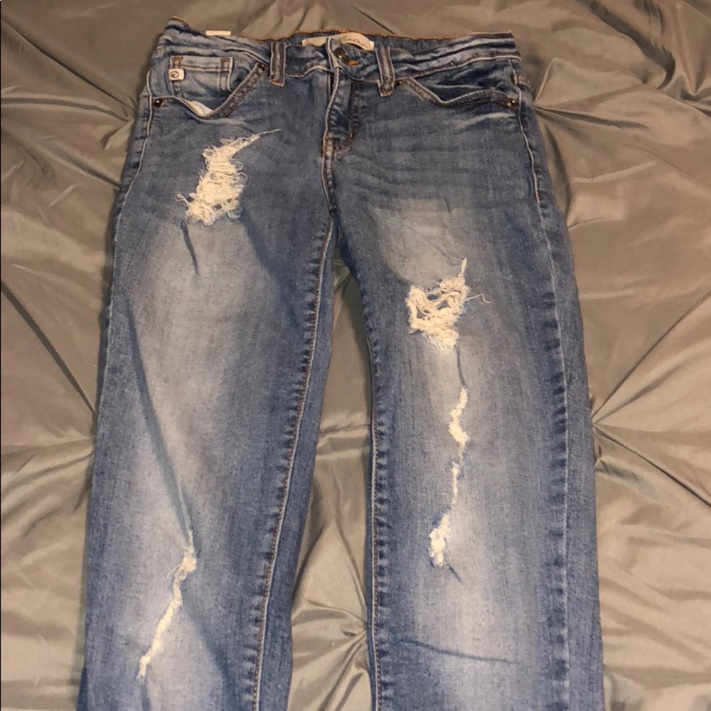 Medium wash Kancan skinny jeans size 25